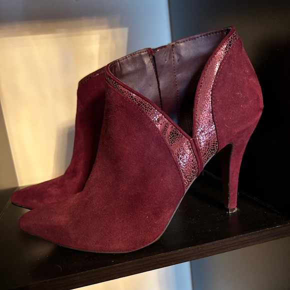 BCBGeneration Shoes - BCBGeneration Burgundy Heeled Leather Boot